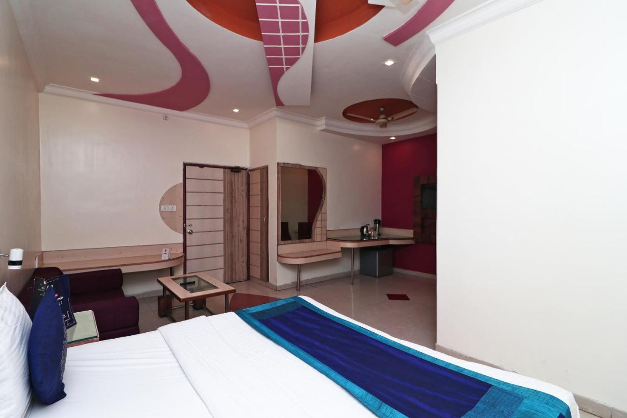Hotel Deep Kanpur Exterior foto