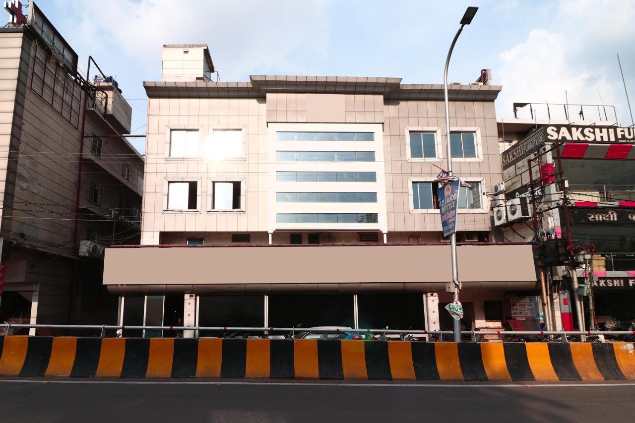 Hotel Deep Kanpur Exterior foto